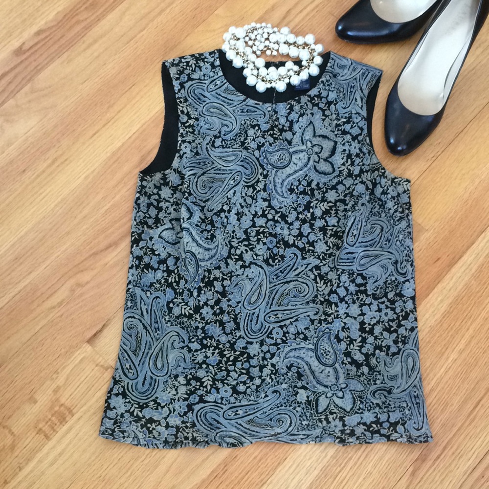 Ann Taylor sleeveless shell / top